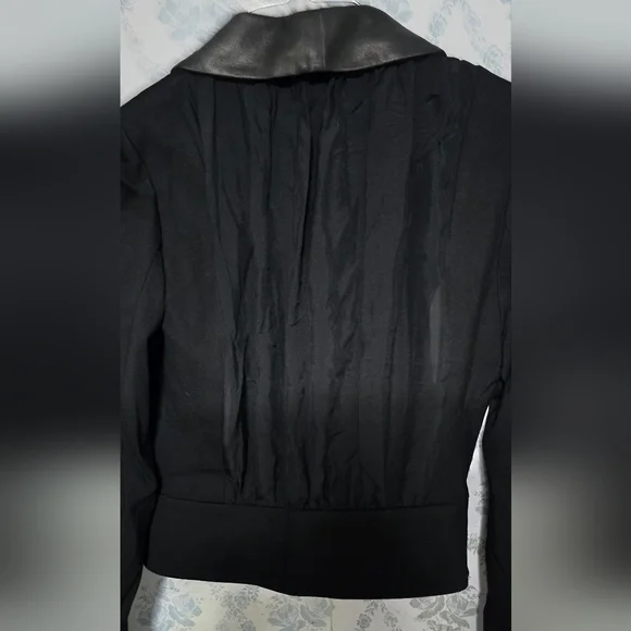 Mackage Cropped Jacket - Picture 6 of 9